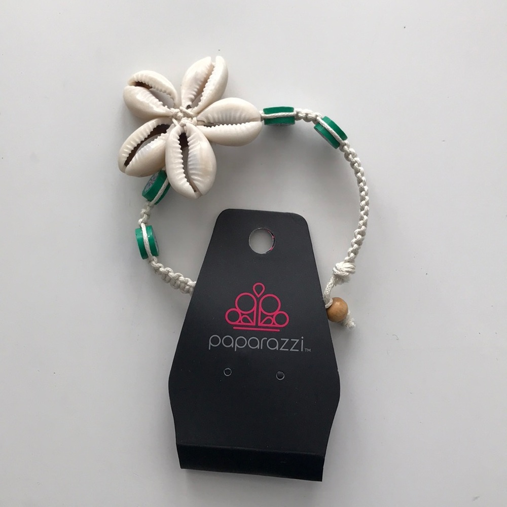 ❤️ Beaded Shell Bracelet